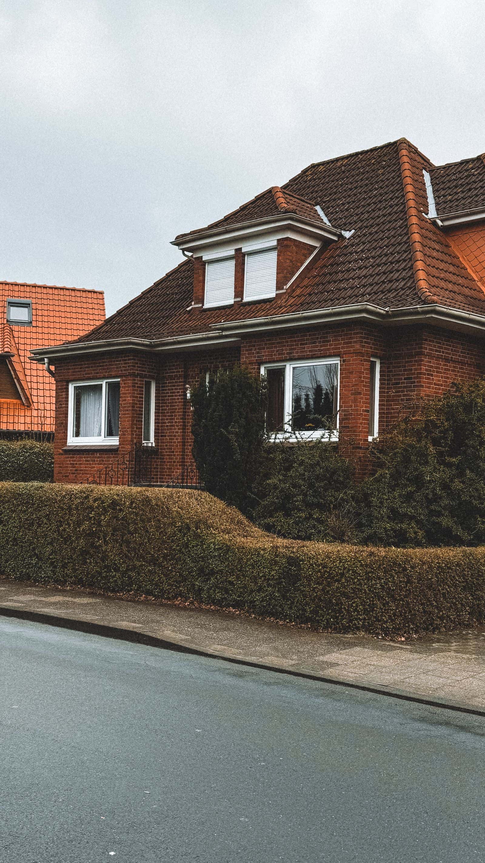 Why Florida Humidity Destroys Chimneys
